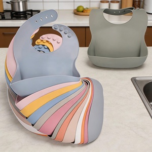 Babero de Silicona Impermeable de Grado Alimenticio con Diseño de Dibujos Animados y Logotipo Personalizado, para la Alimentación de Bebés - Product Image 1