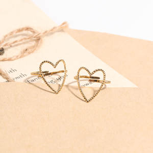 Anillo de corazón grande hueco con textura de grano de cráter <span class=keywords><strong>desigual</strong></span> ajustable abierto de acero inoxidable dulce para regalo de mujer Día de San Valentín - Product Image 4