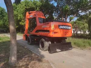 Excavateur sur pneus Doosan DH210W-9 de 21 tonnes d'occasion fabriqué en Corée excavateur ambulant Doosan DH210W DH215W - Product Image 5