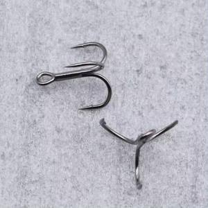 Venta caliente 6062-1X-NP Anzuelos de pesca de acero de alto carbono de agua salada fuerte de níquel negro Anzuelos triples de curva redonda - Product Image 5