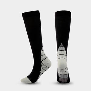 Chaussettes de compression décontractées en nylon 80% pour le cyclisme, le basketball, hommes et femmes, pour l'été, gris, rose, rouge, bleu, orange, vert, couleur chair - Product Image 1