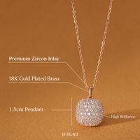 Collier pendentif coussin en cuivre plaqué or 18 carats avec zircon cubique JinSpark Premium pour femmes