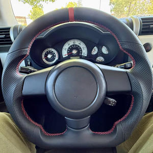 Pour Toyota FJ <span class=keywords><strong>Cruiser</strong></span> 2007-2024, accessoires de remplacement du volant intérieur de voiture en cuir, 1 ensemble - Product Image 3
