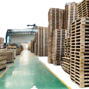 Bon marché, fournisseur de contreplaqué, palette de transport en bois massif de pin, palettes en bois standard Epal disponibles à la vente - Product Image 1