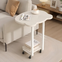 Table d'appoint moderne en forme de nuage avec plateau en MDF, table à roulettes à 2 niveaux de rangement, mobilier de salon pour petits espaces, table d'appoint à roulettes