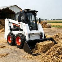 Loader Skid Steer Multiguna dengan Bucket Kecil untuk Pekerjaan Pembersihan Kotoran Tanah dan Kerikil