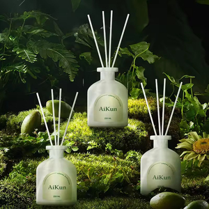 Diffuseur de parfum d'ambiance Aikun 250 ml personnalisé, aromathérapie avancée, parfum longue durée, aide au sommeil, grand flacon, diffuseur à bâtonnets. - Product Image 1