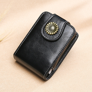 Cartera Pequeña Vintage de Cuero PU para Hombre con Cadena, Borla, Forro de Poliéster, Patrón de Hilo y Cierre de Cremallera con Broche - Product Image 6