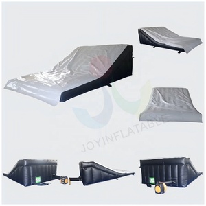 Rampe d'atterrissage gonflable personnalisée pour le FMX, le VTT, le BMX, la randonnée en plein air, la glisse sur neige, les sauts acrobatiques, l'airbag gonflable - Product Image 3