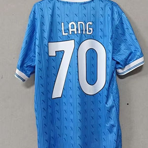 La Camiseta deportiva de verano del Real Jersey Men's Football Club cuenta con una camiseta de fútbol con tecnología de corte automático. - Product Image 1