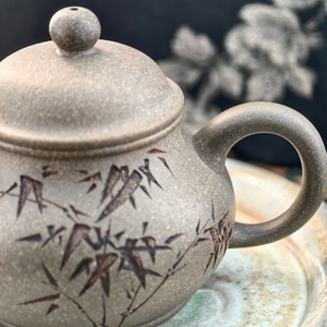 Théière en argile Shuiping de Yixing Qing Duan, faite à la main en argile Zisha, certifiée <span class=keywords><strong>REACH</strong></span>, sans danger pour les aliments, pour la cérémonie du thé Gongfu - Product Image 3