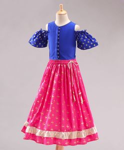 Tenue ethnique élégante pour filles Twisha, choli à épaules dénudées imprimé, associé à un ghagra imprimé en bleu et rose (6 mois à 14 ans) - Product Image 1