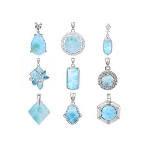 Serene Handiwork Natural Larimar Fine Colgantes & Charms Artesanal Plata de Ley 925 Joyería única y elegante - Product Image 1