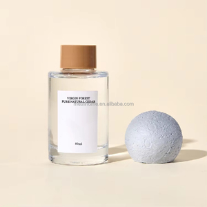 Venta al por mayor de botellas difusoras de vidrio transparente vacías de 80 ml con tapa de bola de diatomeas para aceites aromáticos - Product Image 3