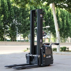 מלגזה חשמלית בעלת הנעה 4X4, מונעת על ידי תאי דלק מימן, בעלת כושר הרמה של <span class=keywords><strong>2</strong></span> טון וגובה הרמה של 3 מטר, עם יכולת העמסה עצמית. - Product Image 4