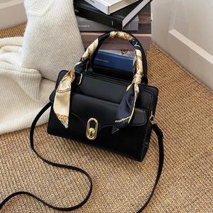 Retro Handbag with a Small <b>square</b> Shape, Stylish and Simple, Suitable for All Occasions and Trendy Crossbody Bag - Product Image 1