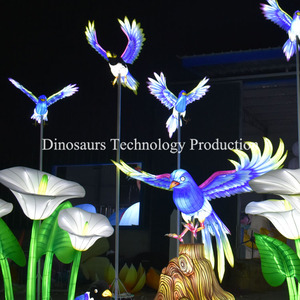 Grandes lanternes artisanales de festival à vendre, décorations lumineuses sur le thème des animaux (cailles et oiseaux) pour aires de jeux pour enfants - Product Image 2