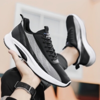 Nouvelles Chaussures de Course Unisexe 2025 d'Été Respirantes, Légères, à Bout Large, Confortables, avec Semelle Intermédiaire en Caoutchouc et Tige en Maille Couleur Unie