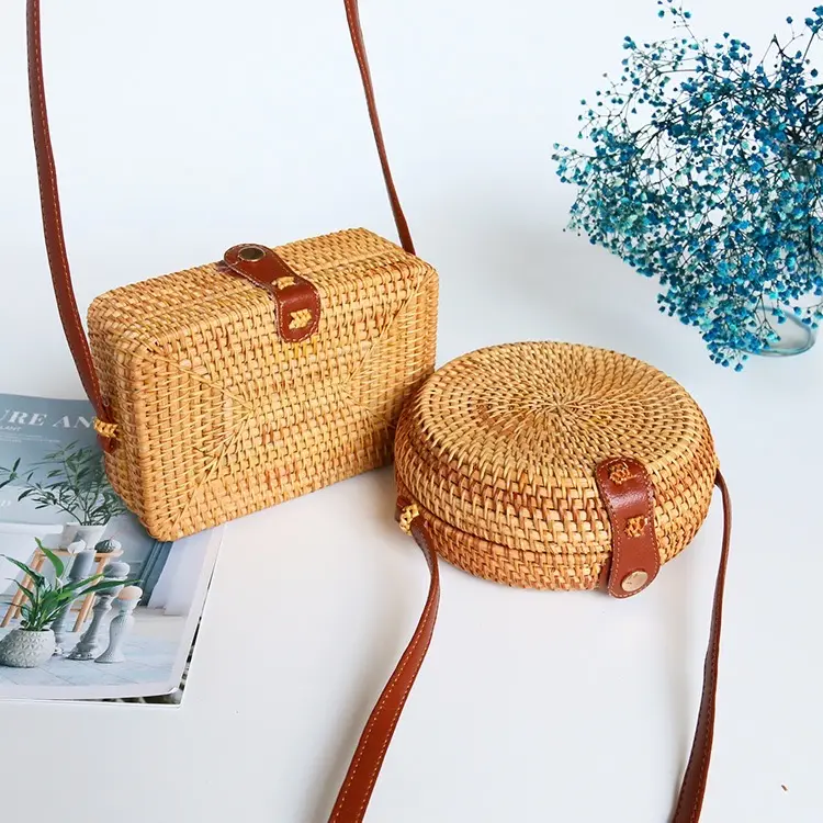 Factory Saling rattan woven handbag vintage art hand woven handbag durable using trend women pastoral bag