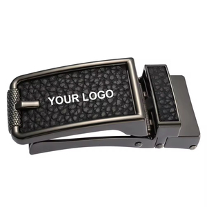 เข็มขัดหนังผู้ชาย LY33-32318 ผลิตตามสั่ง ขายส่ง หัวเข็มขัดอัตโนมัติแบบกด หัวเข็มขัดซิงค์  พร้อมสลักโลโก้ด้วยเลเซอร์ - Product Image 1