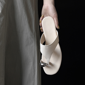 Chanclas para exteriores, zapatillas de verano con punta de Clip para mujer, suela blanda concisa, grasa, vacaciones en la playa, zapatos deslizantes - Product Image 3