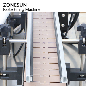 เครื่องบรรจุซอสแบบอัตโนมัติ ZONESUN ZS-YT1T-1PXM พร้อมปั๊มโรเตอร์เซอร์โวแบบหัวเดียว สำหรับบรรจุซอสมะเขือเทศ ซอสข้น และเนื้อครีม พร้อมถังผสม - Product Image 6