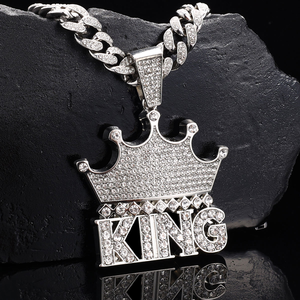 Colgante de Inicial Super Bling Hip Hop para Hombre, Chapado en Oro, con Moissanita Micro Pavé de Corte Esmeralda y Plata de Ley 925 - Product Image 3