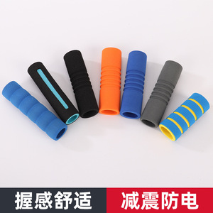 74125 แฮนด์จับทำจากยางไนไตรล์แบบกำหนดเองได้ สองสี ขัดเงา สำหรับอุปกรณ์ออกกำลังกาย เชือกกระโดด ด้ามจับป้องกันการลื่น ใช้ได้ทั้งชายและหญิง - Product Image 3