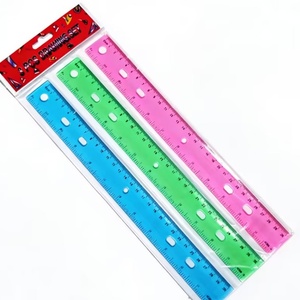 Juego de 3 Reglas Rectas de Plástico de 30 cm, Coloridas, Económicas, de Colores Surtidos - Product Image 2