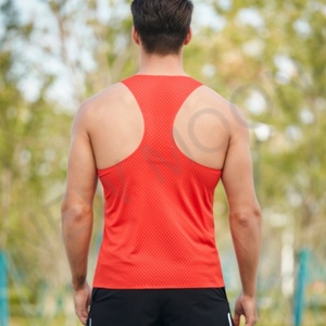 Camiseta Deportiva de Malla Transpirable para Hombre, de Secado Rápido, sin Costuras, para Maratón, Personalizable al por Mayor - Product Image 4