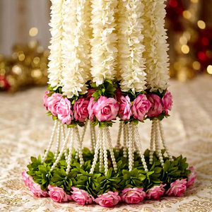 Guirnalda de Flores Artificiales Hechas a Mano, con Jazmín Blanco, Rosa Roja y Perlas Falsas, Decoración para el Hogar y Bodas - Product Image 1