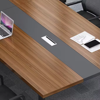 Bureau de réunion de luxe au design moderne, table de conférence en bois avec structure métallique pour grande salle de réunion