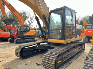 Excavatrice Caterpillar 320D2L d'occasion de 20 tonnes disponible dès maintenant – Fiabilité Caterpillar, mouvements fluides - Product Image 4