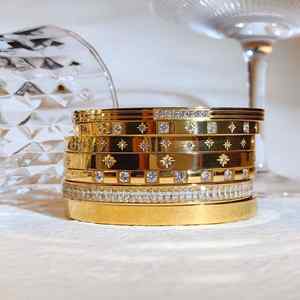 Bracelet Jonc en <span class=keywords><strong>Acier</strong></span> <span class=keywords><strong>Inoxydable</strong></span> Plaqué Or 18 Carats avec Zircone Cubique, Bijou de Mode Luxe de <span class=keywords><strong>Marque</strong></span> Célèbre pour Femme, Vente en Gros - Product Image 2