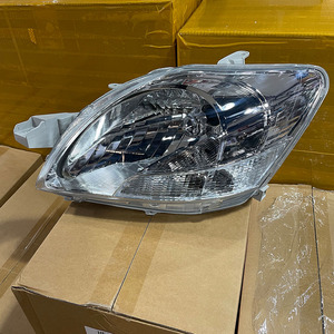 Faros de Cristal para Automóvil 881130-52770 81170-52760 Izquierdo y Derecho para <span class=keywords><strong>Toyota</strong></span> Belta <span class=keywords><strong>Yaris</strong></span> 2007 2008 a <span class=keywords><strong>2011</strong></span> - Product Image 5