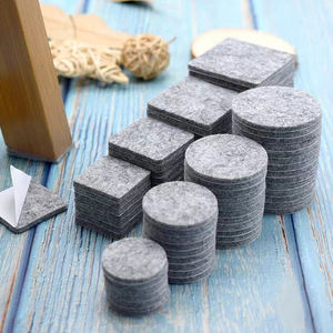 Jeu de coussinets en feutre autocollants pour meubles pour la protection des surfaces dures et des pieds de meubles - Product Image 4