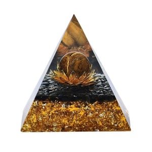 Ornement pyramidal en pierre de cristal naturelle <span class=keywords><strong>HZ</strong></span> pour la décoration de la maison et du bureau, artisanat en résine époxy, gravure sur pierre précieuse sculptée - Product Image 5
