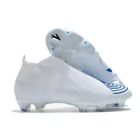 Yeni gelenler eğitim futbol ayakkabısı düşük ayak bileği Spike futbol ayakkabıları yüksek kaliteli çim futbol Cleats ayakkabı