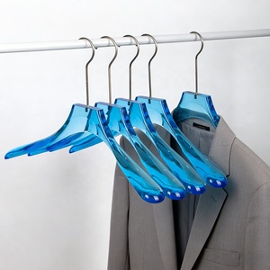Appendiabiti di Lusso Personalizzabili in Acrilico Blu Zaffiro, Ecologici, Moderni, Antiscivolo e Resistenti <span class=keywords><strong>per</strong></span> Negozi di Abiti da Sposa e Hotel - Product Image 1