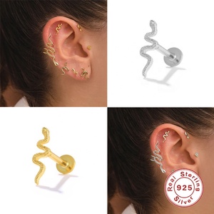 1 pieza Mini piercing serpiente de plata de ley 925 roscado Labret pendientes de plata de la hélice <span class=keywords><strong>Tragus</strong></span> pendiente de las mujeres joyería de todos los días - Product Image 6