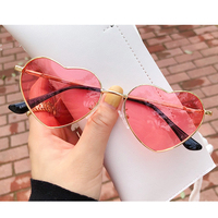 Lunettes de soleil pour femmes de qualité supérieure, style classique rétro, en métal, en forme de cœur, luxe, polarisées, protection UV400, lunettes personnalisées pour femme
