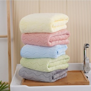 Juego de Toallas de Baño Jin Ao 35x75cm 70x140cm, Suaves y Absorbentes, de Felpa de Coral, para Uso Doméstico - Product Image 1