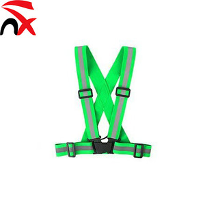 Gilet réfléchissant très vendu pour la course à pied, équipement de sécurité haute visibilité avec sangles réglables pour le cyclisme nocturne, la randonnée et la marche - Product Image 6