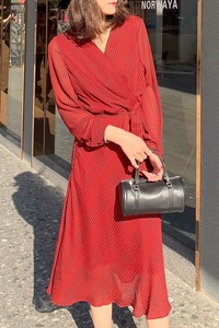 Robe en tricot <span class=keywords><strong>Sandro</strong></span> French Elegant 2026 Printemps-Automne Nouvelle Collection Femme, Col V, Coupe Biaisée, Motif Pied-de-Poule, Manches Longues, Décontractée, Taille Cintrée - Product Image 2
