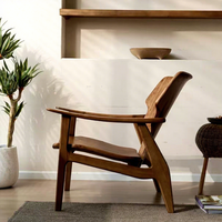 Geschwungener Massivholz-Freizeitstuhl Ergonomischer Geformter Holzrücken Wohnzimmer-Akzent-Loungesessel