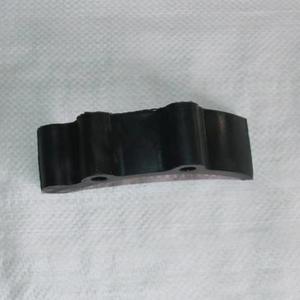 อุปกรณ์เสริมรถเกี่ยวข้าวคูโบต้า รุ่น 488/588/788/888  แผ่นยาง 5K101-44260 สำหรับกำจัดหญ้าและดูดซับแรงกระแทก - Product Image 1