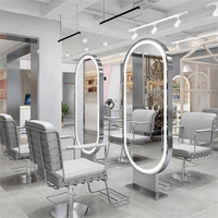 Miroir sur pied double face en acier inoxydable pour salon de coiffure avec éclairage, design minimaliste pour la coiffure, la coloration et la permanente