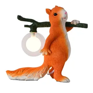 Nordische moderne kreative Dekoration Eichhörnchen Nachtlicht Nachttisch lampe Tisch lampe Schlafzimmer Nette Kinder Schreibtisch lampen Tisch leuchten