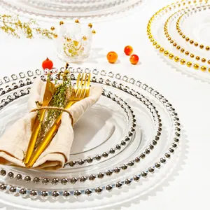 Borde de cuentas de oro blanco de 7,5 pulgadas, Perla de plástico transparente, placas de cargador, con cuentas doradas, placa de cargador de plástico para boda