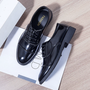 Chaussures Richelieu pour hommes en cuir verni noir, à lacets, bout pointu, style formel, pour le bureau et la carrière, semelle extérieure en caoutchouc - Product Image 6